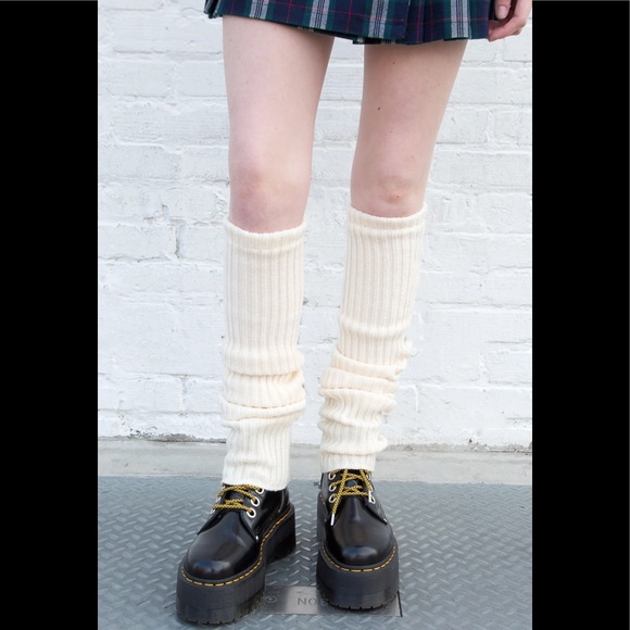 Brandy Melville beige cream knit leg warmers - Picture 1 of 3